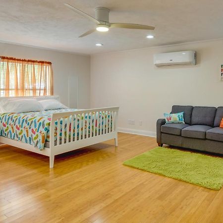 Gulf Breeze Vacation Rental For 2 With Pool Access! 외부 사진