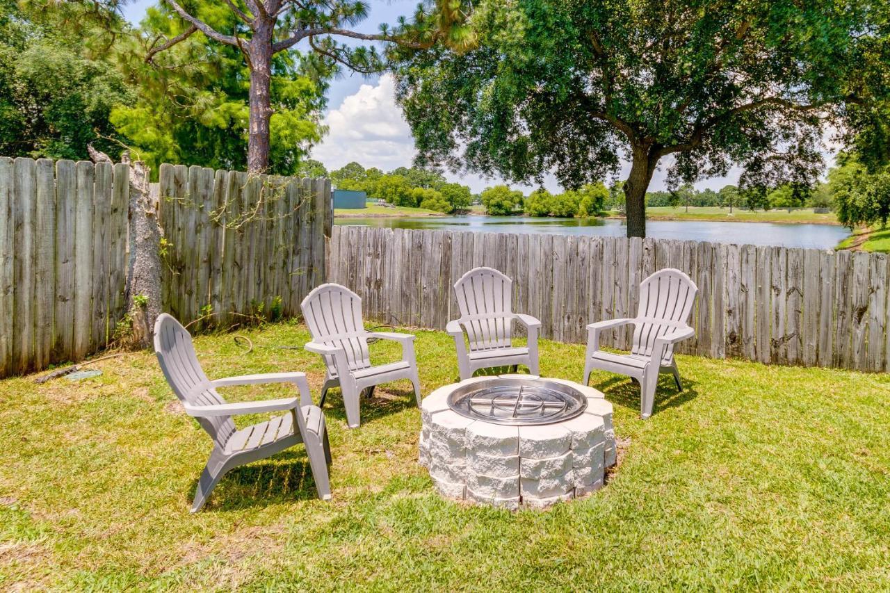 Gulf Breeze Vacation Rental For 2 With Pool Access! 외부 사진